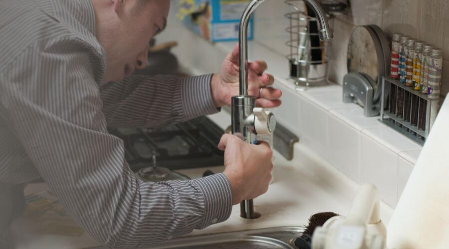 Expert burst pipe repair services in Hollandale, MS